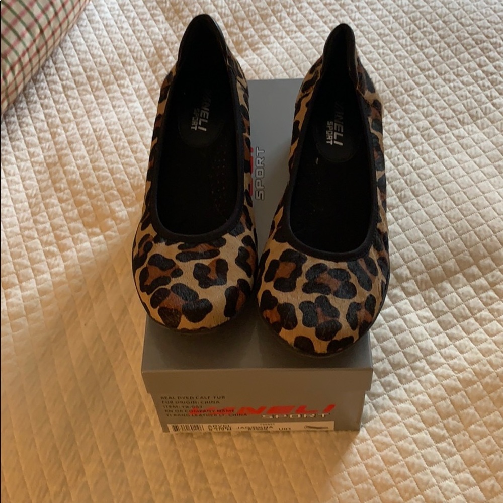 Van Eli Leopard  Sport Ballet Shoes 9.5 narrow